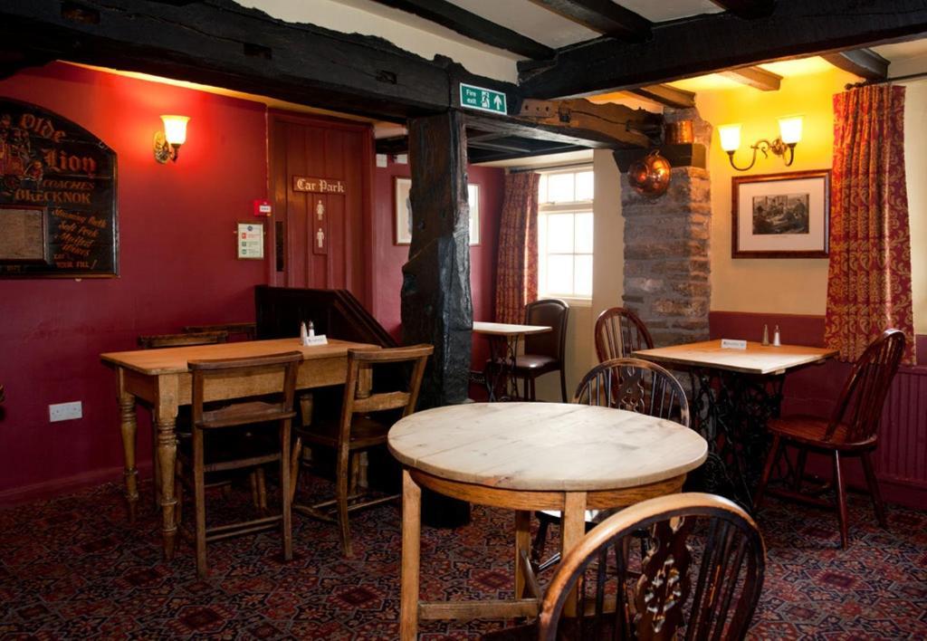 The Old Black Lion Hay-On-Wye Exteriör bild