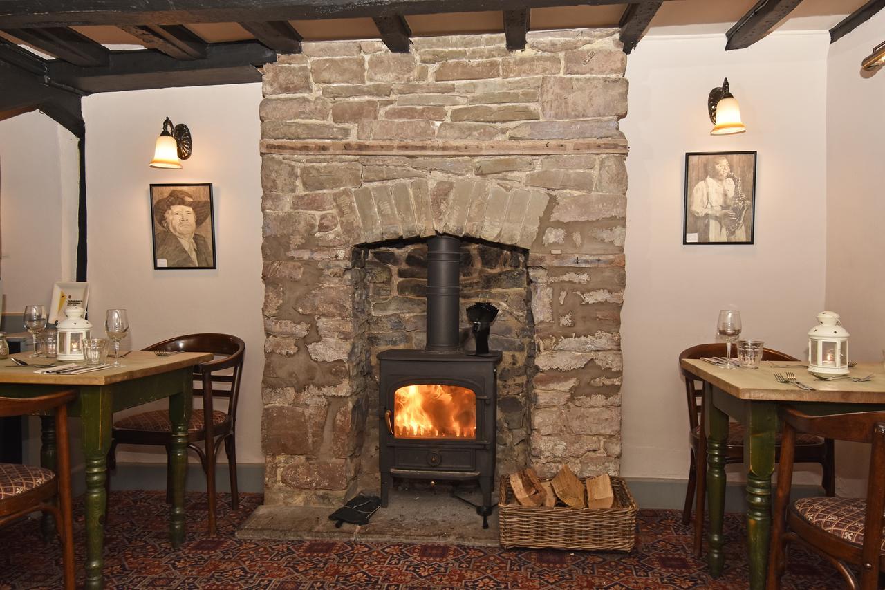 The Old Black Lion Hay-On-Wye Exteriör bild