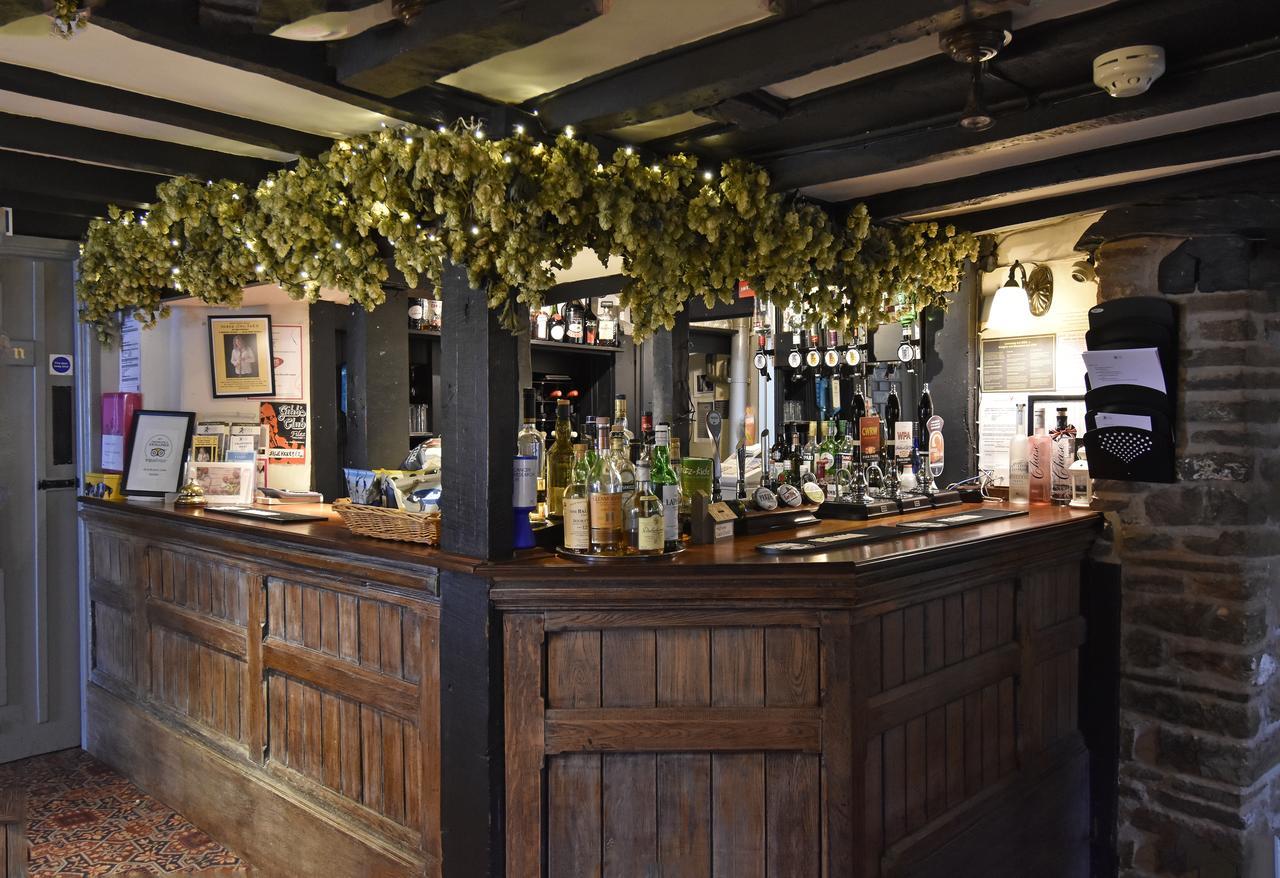 The Old Black Lion Hay-On-Wye Exteriör bild